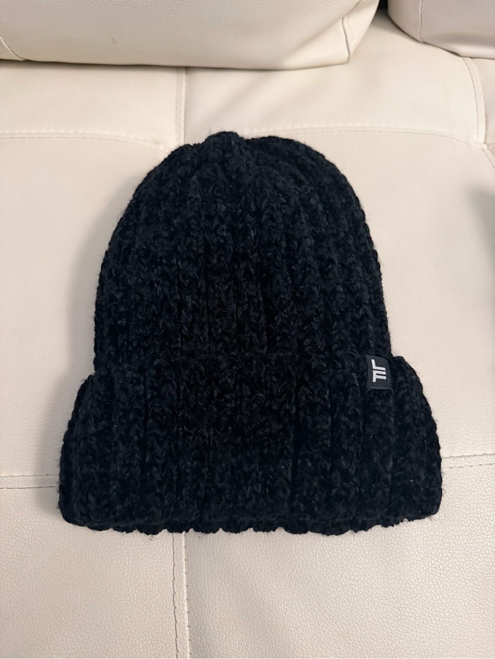 Black Ribbed Knit Beanie with Logo Tab
